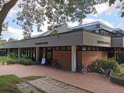 Beim Schulzentrum Eversten befindet sich die Bibliothek. Bild: Stadt Oldenburg