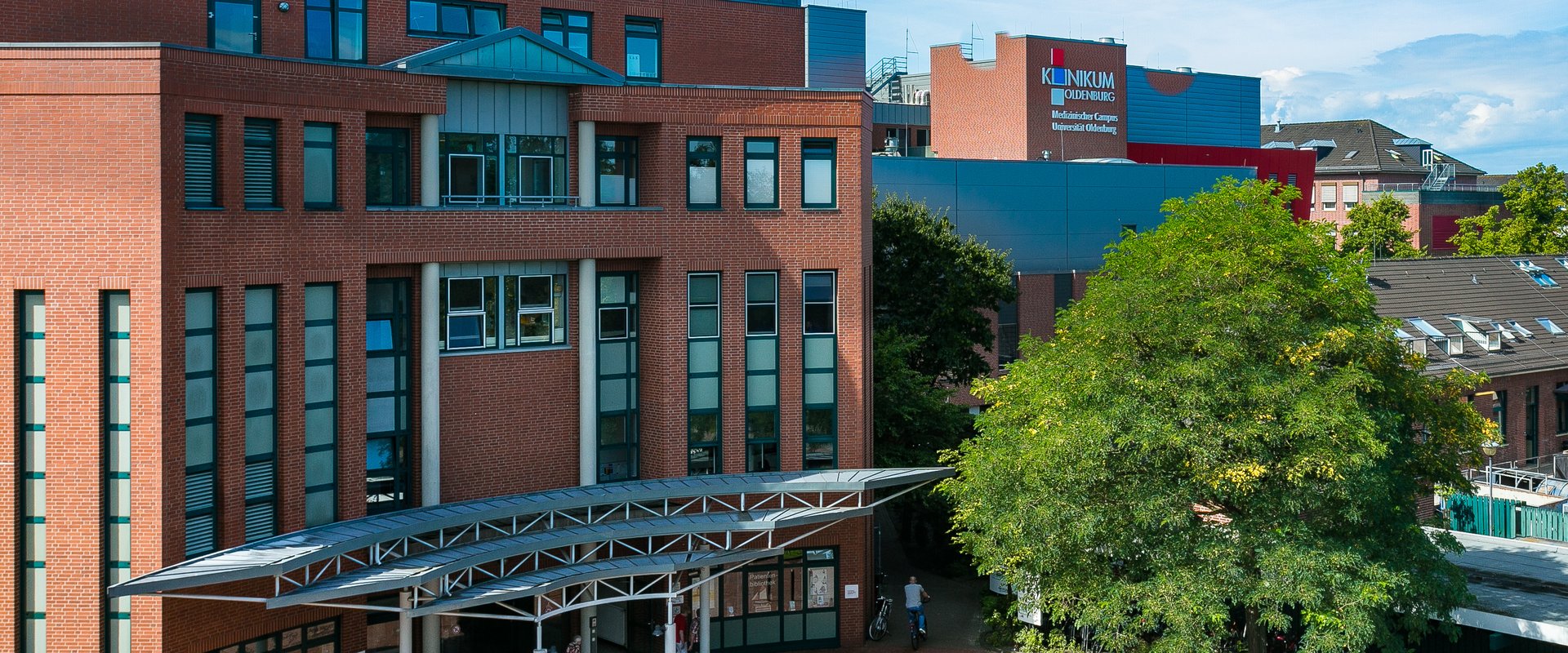 Haupteingang des Klinikums Oldenburg. Foto: Lukas Lehmann