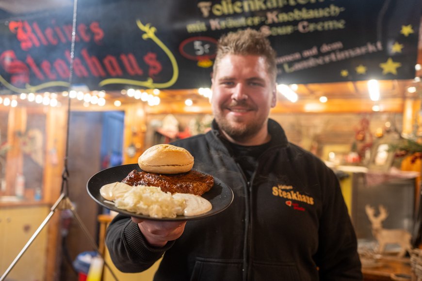 Sascha Stüber Das „Kleine Steakhaus“ auf dem Lamberti-Markt 2025. Foto: Sascha Stüber