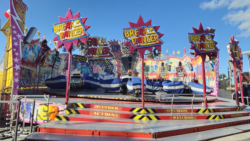 Der Break Dancer No. 2 beim Aufbau auf dem Kramermarkt am 23. September 2025. Foto: Stadt Oldenburg