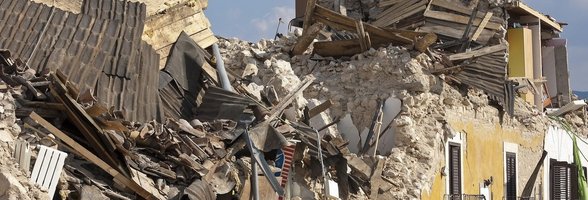Häuser, die durch ein Erdbeben zerstört wurden. Foto: Angelo Giordano/Pixabay