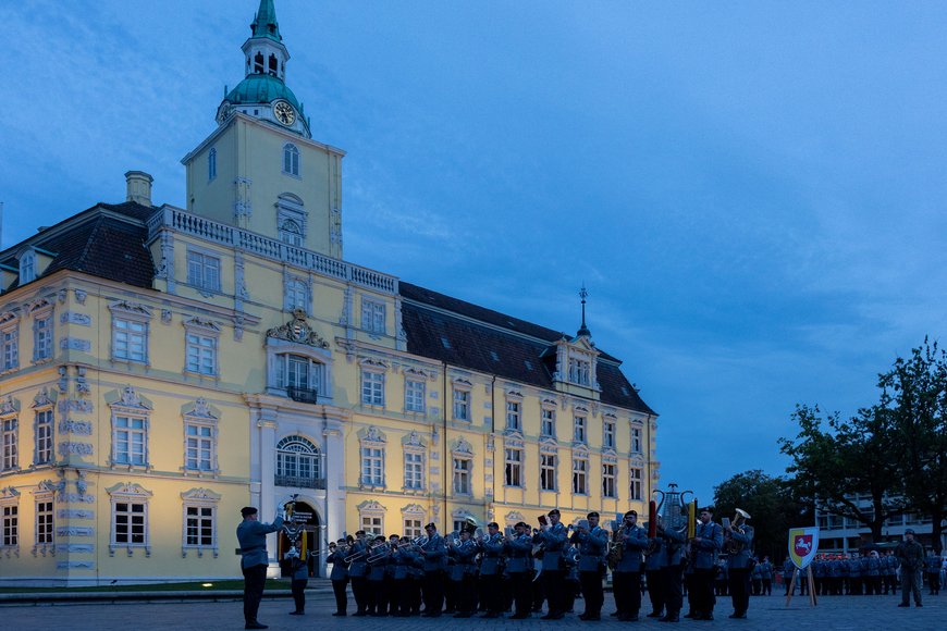 Musikalischer Beitrag vor dem Oldenburger Schloss. Foto: Sascha Stüber