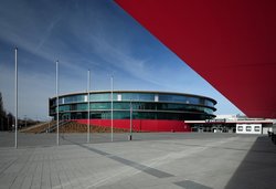 Kleine EWE-Arena. Foto: Hans-Jürgen Zietz Kleine EWE-Arena. Foto: Hans-Jürgen Zietz