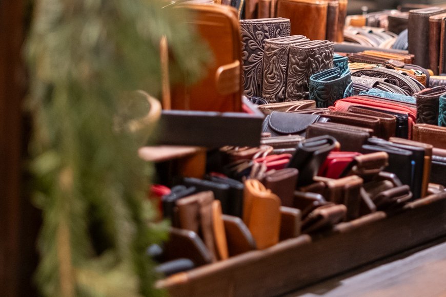 Kleinlederwaren auf dem Lamberti-Markt 2024. Foto: Sascha Stüber