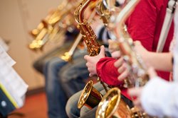 Saxophonensemble. Foto: Landesverband niedersächsischer Musikschulen Saxophonensemble. Foto: Landesverband niedersächsischer Musikschulen