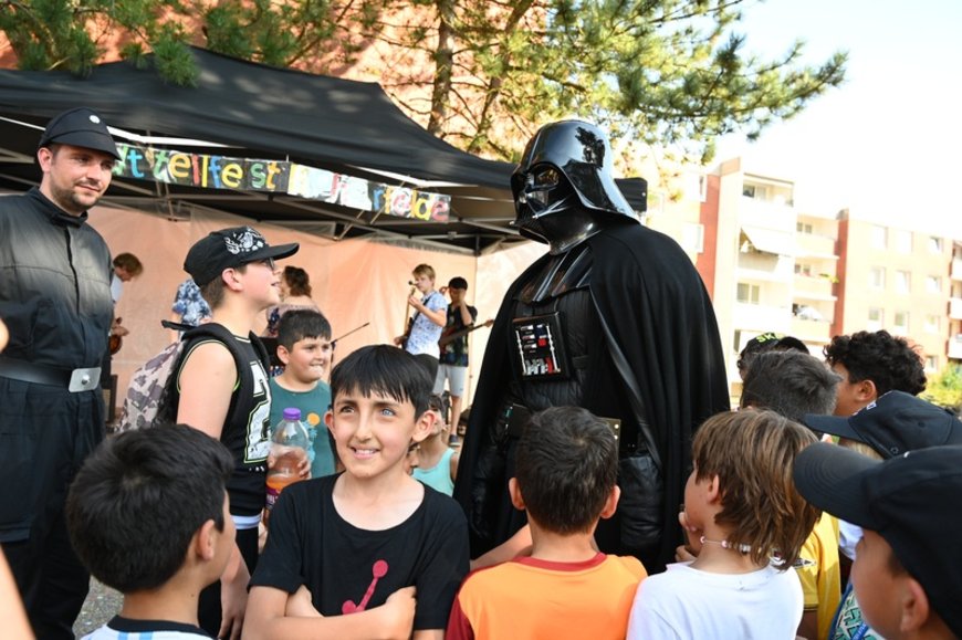 Galaktischer Besuch von Herrn Vader. Foto: Jörg Hemmen  