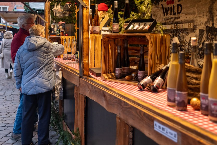 Die Schwarzwaldbrennerei WILD auf dem Lamberti-Markt 2024. Foto: Sascha Stüber
