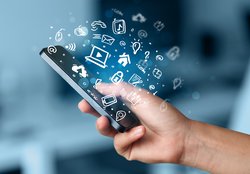 Handy Digitalisierung. Foto: ra2 Studio/Fotolia.com Handy Digitalisierung. Foto: ra2 Studio/Fotolia.com