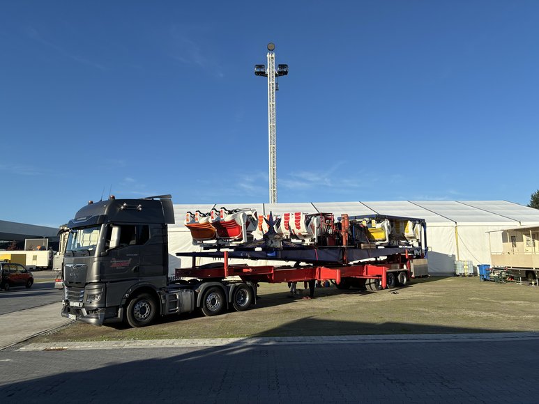 Der „Commander“ beim Aufbau am 25. September 2026. Foto: Stadt Oldenburg