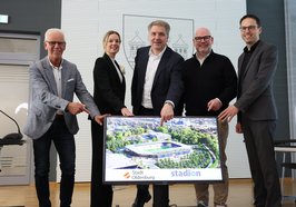 Von links: Joachim Guttek (Projektleitung Geländeentwicklung Weser-Ems-Hallen), Erste Stadträtin Dr. Julia Figura, Oberbürgermeister Jürgen Krogmann, Stefan Orth (Geschäftsführer Stadiongesellschaft) und Immanuel Geis (Firma Proprojekt). Foto: Sascha Stüber