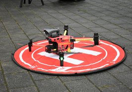 Auch optisch wurde die Drohne der Feuerwehr Oldenburg individuell angepasst. Foto: blaulichtfotografie.de 