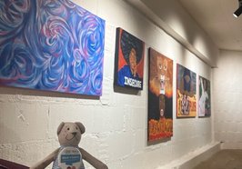 persönliche Aufnahme der Ausstellung von Künstlern "Black Chorus" von Yaroslava Malashchuk im Rahmen eines Praktikums in Kingston. Foto: Yaroslava Malashchuk 