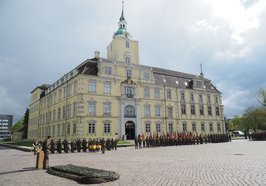 Übergabeappell der 1. Panzerdivision am 26. April 2018 auf dem Schloßplatz. Foto: Torsten von Reeken