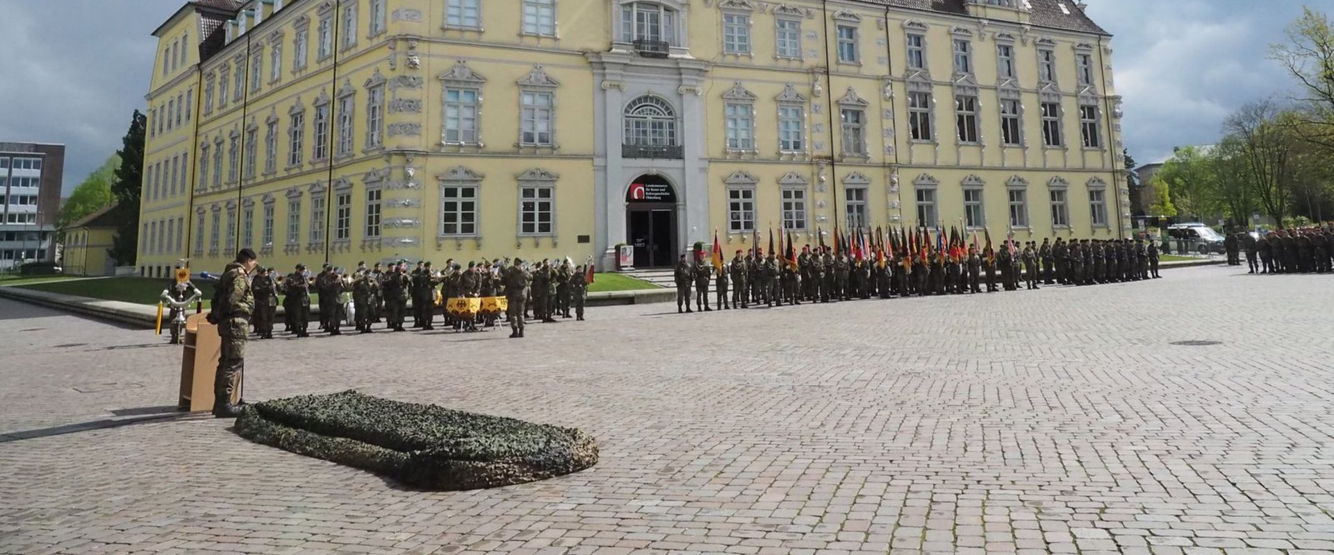 Übergabeappell der 1. Panzerdivision am 26. April 2018 auf dem Schloßplatz. Foto: Torsten von Reeken