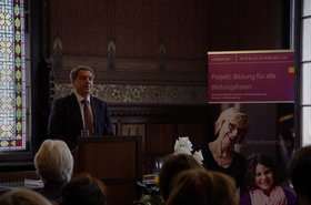 Oberbürgermeister Jürgen Krogmann. Foto: Agentur :ehrensache Oberbürgermeister Jürgen Krogmann. Foto: Agentur :ehrensache