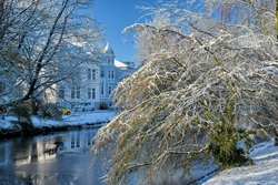 Der Oldenburger Schlossgarten im Winterkleid. Foto: Hans-Jürgen Zietz