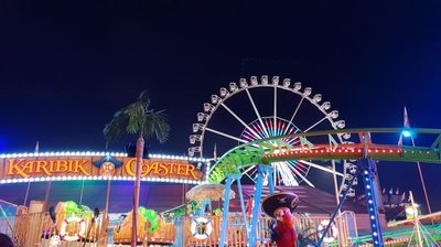 Riesenrad und Karibik Coaster auf dem Kramermarkt 2018. Foto: Stadt Oldenburg