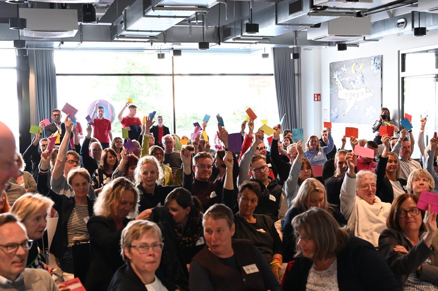 Blick auf die Teilnehmerinnen und Teilnehmer beim 9. Diversity-Tag 2023. Foto: Jörg Hemmen