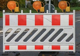 Straßensperre. Foto: Manfred Richter/Pixabay