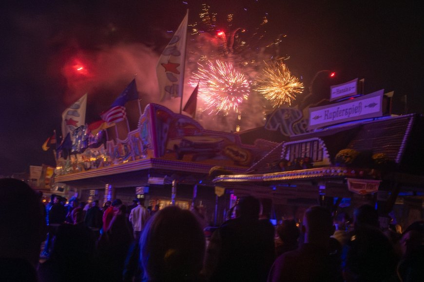 Das Eröffnungs-Feuerwerk auf dem Kramermarkt 2023. Foto: Sascha Stüber