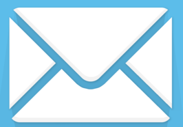 Weißer Briefumschlag auf blauen Untergrund. Foto: Dean Norris/Pixabay