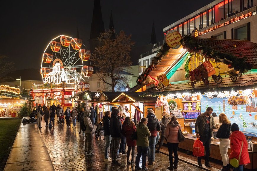 Blick in Richtung Schloßplatz beim Lamberti-Markt 2021. Foto Sascha Stüber