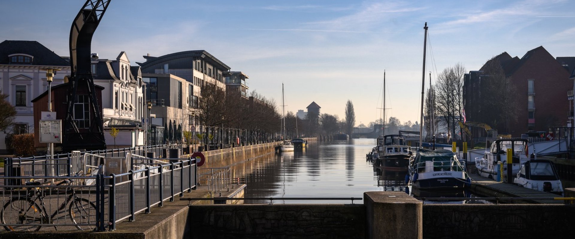 Blick auf den Stadthafen. Foto: Rolf Nahrgang