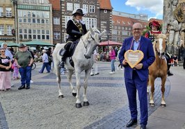 Bild vom Werberitt zum Oldenburger Kramermarkt am 2. September 2025 in Bremen. Foto: Stadt Oldenburg