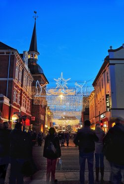 Lappan-Kreuzung mit Weihnachtsbeleuchtung. Foto: Hans-Jürgen Zietz Lappan-Kreuzung mit Weihnachtsbeleuchtung. Foto: Hans-Jürgen Zietz