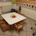 Vorschau: Gruppentisch mit fünf Kinderstühlen. Foto: Stadt Oldenburg