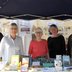 Vorschau: Mitglieder des Literaturforums an einem Büchertisch. Foto: Stadt Oldenburg