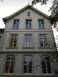 Vorderseite Gebäude Grundschule Heiligengeisttor Nachher. Foto: Stadt Oldenburg.