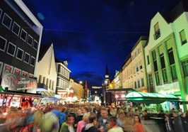 Ansicht vom Stadtfest bei Nacht. Foto: Zietz