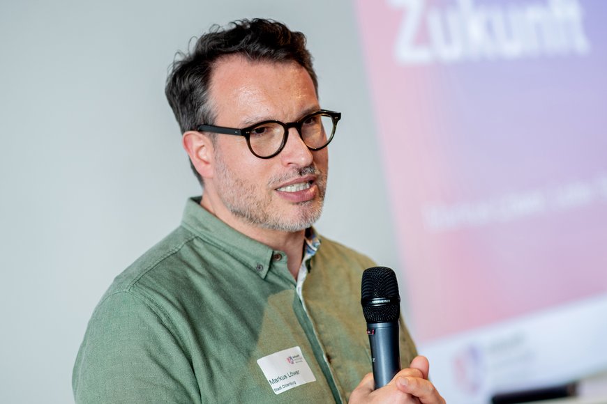 Der Leiter des Stadtplanungsamts Markus Löwer erläutert die Arbeit am ISEK: Foto: Hauke-Christian Dittrich