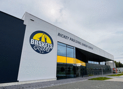 Die U16-Nationalmannschaft des Deutschen Basketball-Bundes bereitet sich im Rickey Paulding Junior Center an der Maastrichter Straße auf die EM vor. Foto: Stadt Oldenburg