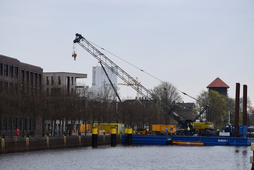 Am östlichen Ende der Hafenpromenade entsteht ein neuer Anleger für Fahrgastschiffe. Bilder: Stadt Oldenburg