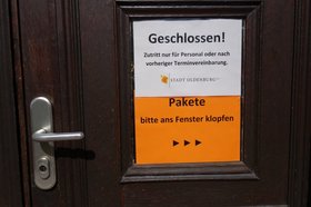 Hinweisschild für Paketboten. Foto: Stadt Oldenburg
