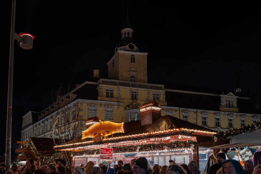 Blick in Richtung Schloss beim Lamberti-Markt 2024. Foto: Sascha Stüber
