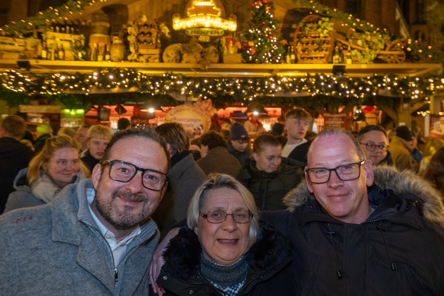 Sascha Stüber Eine Besuchergruppe auf dem Lamberti-Markt 2025. Foto: Sascha Stüber