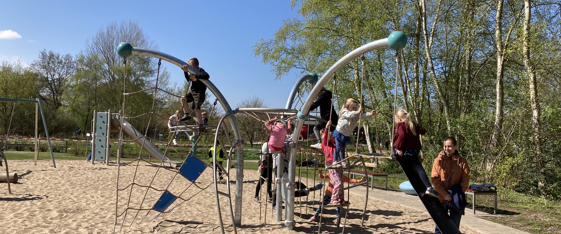 Das Aktionsspielgerät auf dem Stadtteilspielplatz Rosenbohmsweg steht bei Kindern hoch im Kurs. Foto: Stadt Oldenburg
