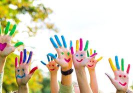 Bunte Hände. Foto: drubig-photo/Fotolia