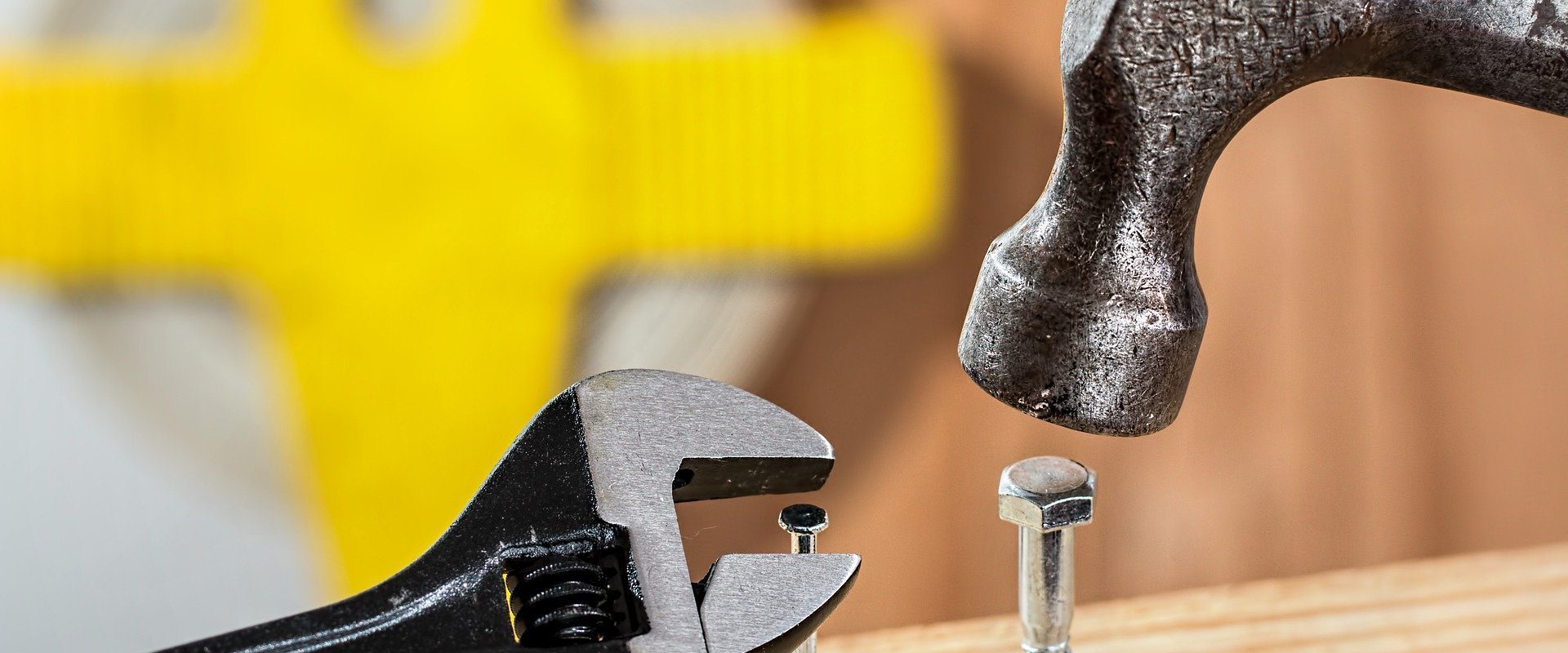 Werkzeug, Schraube und Nagel. Foto: pixabay.com