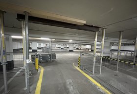 Blick in die sanierungsbedürftige Tiefgarage am Stadtmuseum. Foto: Stadt Oldenburg