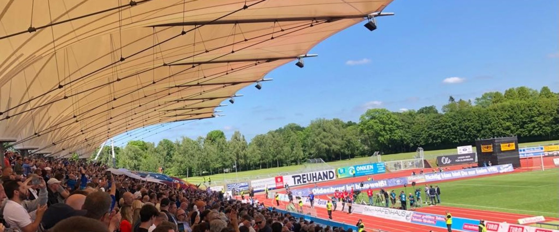 Blick von der Tribüne ins Marschwegstadion. Foto: Stadt Oldenburg