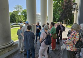 Am Eingang des PFL startet am 20. April die Führung durchs Haus. Foto: inForum