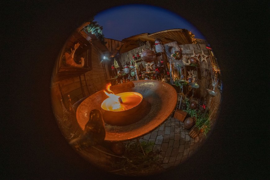 Kunsthandwerkerstand als Kugel auf dem Lamberti-Markt 2023. Foto: Sascha Stüber