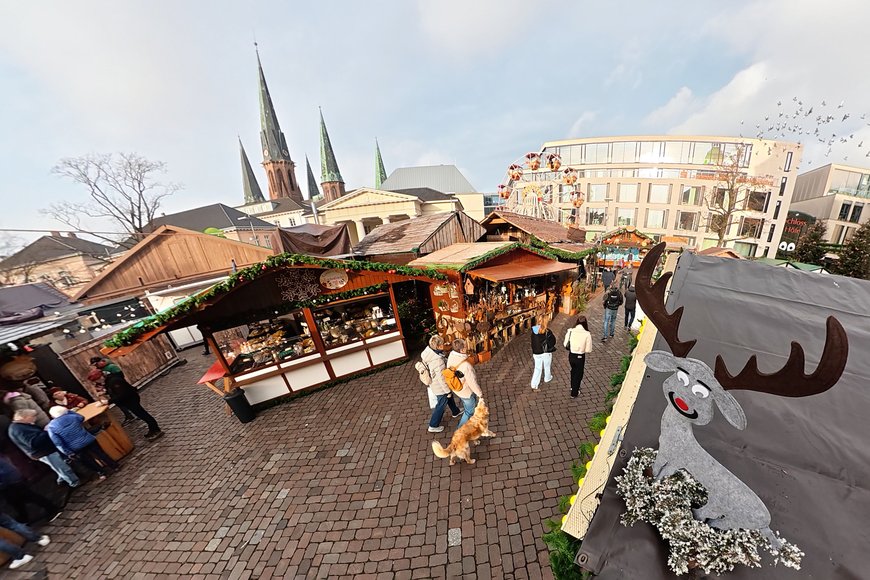 Sascha Stüber Blick über den Schloßplatz beim Lamberti-Markt 2025. Foto: Sascha Stüber