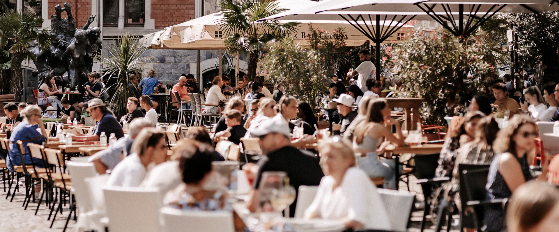 Gastronomie am Marktplatz. Foto: Mittwollen und Gradetchliev