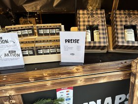 Wieder auf dem Lamberti-Markt: Schnaps & Likör von O'Donnell Moonshine. Foto: Stadt Oldenburg Wieder auf dem Lamberti-Markt: Schnaps & Likör von O'Donnell Moonshine. Foto: Stadt Oldenburg