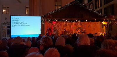 Rudelsingen auf dem Lamberti-Markt am 29. November 2018. Foto: Stadt Oldenburg